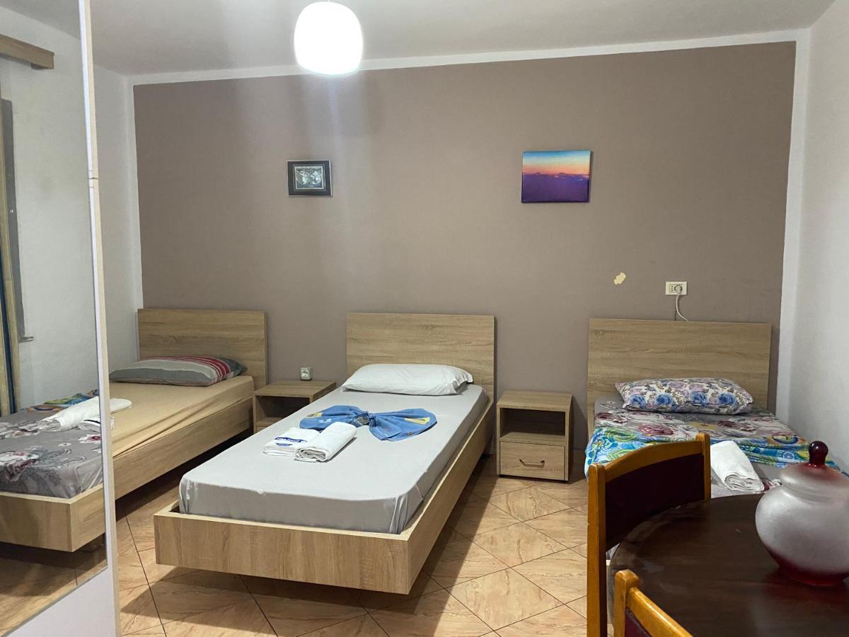 Guesthouse Sense Тирана Экстерьер фото